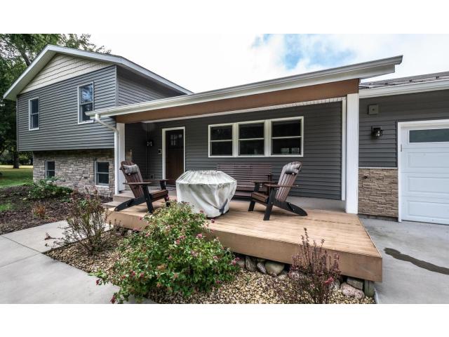 9945 Justen Trail N Saint Paul MN 55115 - MLS# 6800441