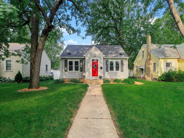 6740 Queen Avenue S Minneapolis MN 55423 - MLS# 6800442