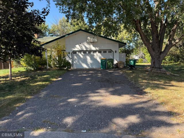 8233 Hampshire Court N Minneapolis MN 55445 - MLS# 6800492