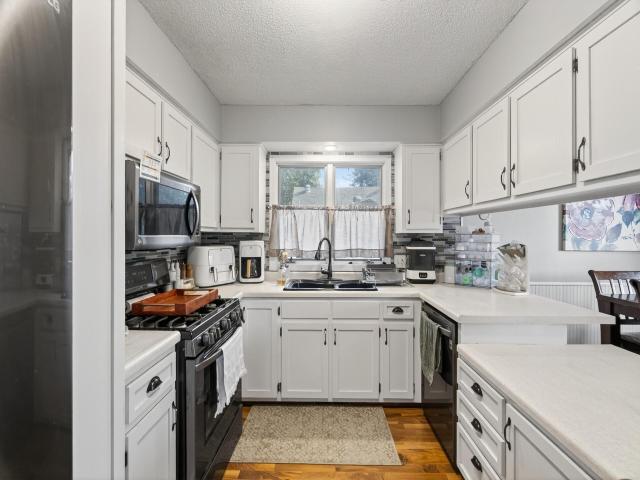 307 1st Street N Cannon Falls MN 55009 - MLS# 6800752