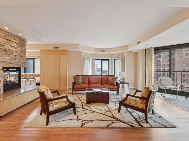 1235 Yale Place Unit 1706 Minneapolis MN 55403 - MLS# 6800924