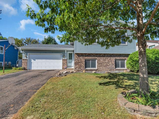 9325 Vincent Avenue N Minneapolis MN 55444 - MLS# 6801205