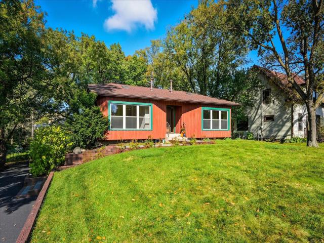8600 Medicine Lake Road Minneapolis MN 55427 - MLS# 6801300