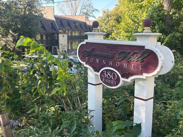 380 Ramsey Street Unit B1 Saint Paul MN 55102 - MLS# 6801721