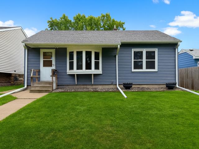 1874 Hoyt Avenue E Saint Paul MN 55119 - MLS# 6801954