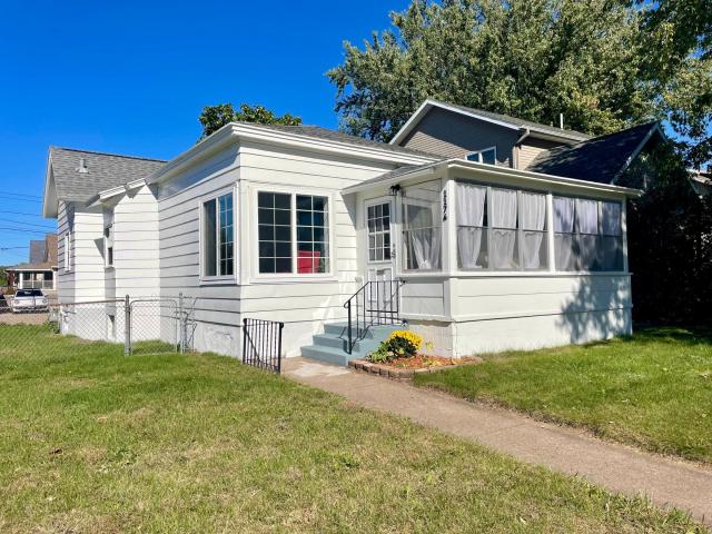 1176 W 4th Street Winona MN 55987 - MLS# 6802205