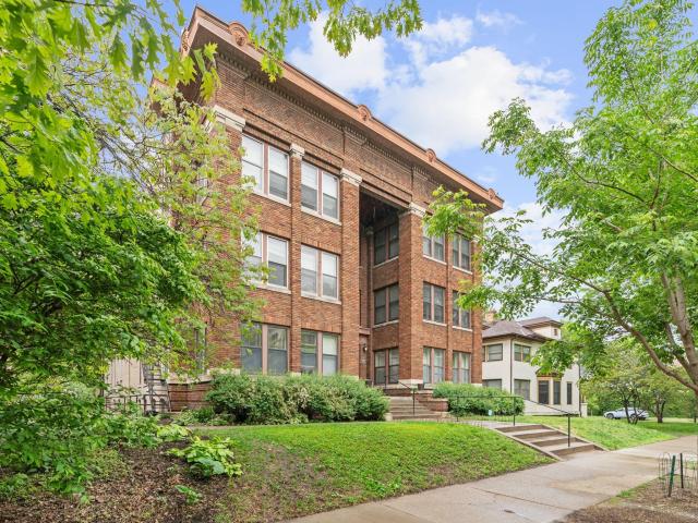2606 Humboldt Avenue S Unit 3 Minneapolis MN 55408 - MLS# 6802410