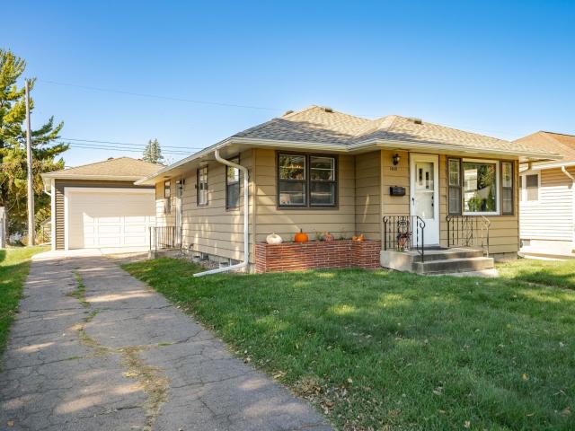 1409 11th Avenue NE Rochester MN 55906 - MLS# 6802623