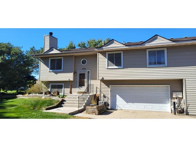 1302 Deercliff Lane Saint Paul MN 55123 - MLS# 6802773