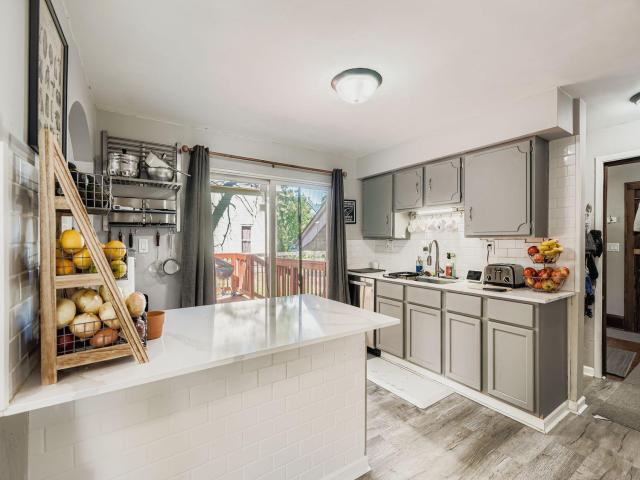645 Gotzian Street Saint Paul MN 55106 - MLS# 6802811