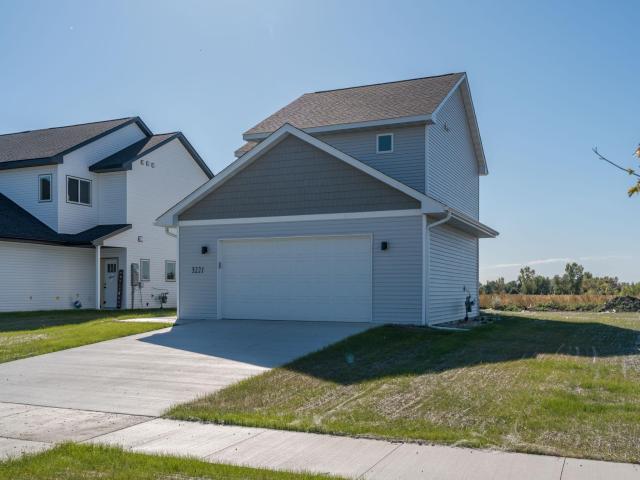 3221 Bassett Drive Mankato MN 56001 - MLS# 6802836