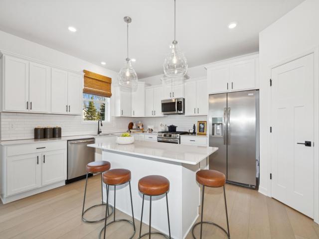 20325 Gallifrey Way Lakeville MN 55044 - MLS# 6803689