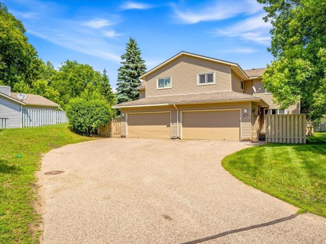 907 Monterey Drive Shoreview MN 55126 - MLS# 6807216