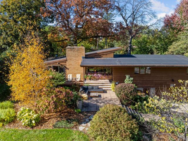 227 Ardmore Drive Minneapolis MN 55422 - MLS# 6807523