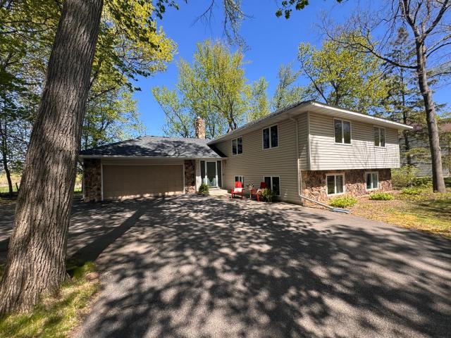 1353 Wood Duck Trail Shakopee MN 55379 - MLS# 6811262