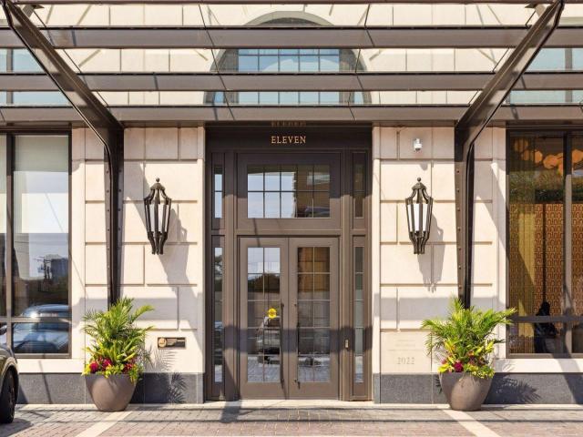 1111 W River Parkway Unit 34C Minneapolis MN 55415 - MLS# 6811620