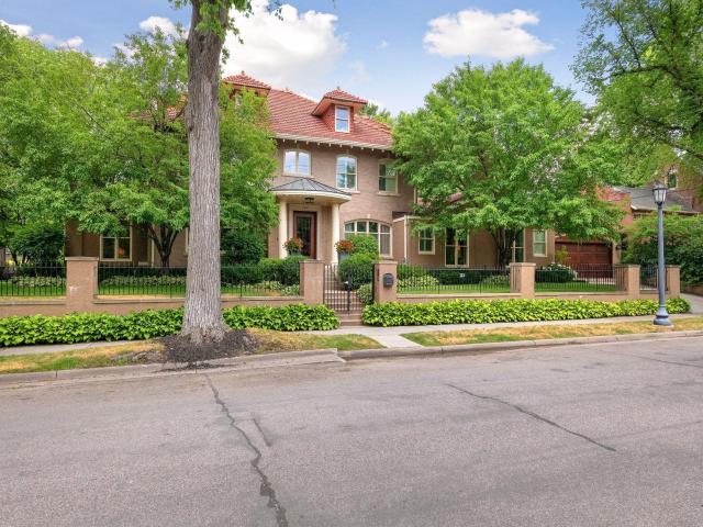 1724 Summit Avenue Minneapolis MN 55403 - MLS# 6811896