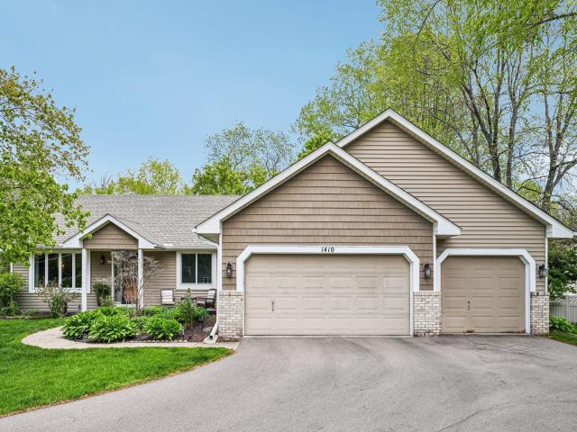 1410 Appaloosa Trail Eagan MN 55122 - MLS# 6815616