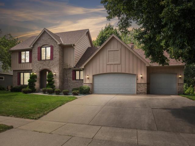 1318 W Royal Oaks Drive Shoreview MN 55126 - MLS# 6820670