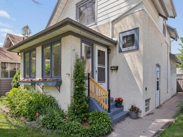 1739 Palace Avenue Saint Paul MN 55105 - MLS# 6825284
