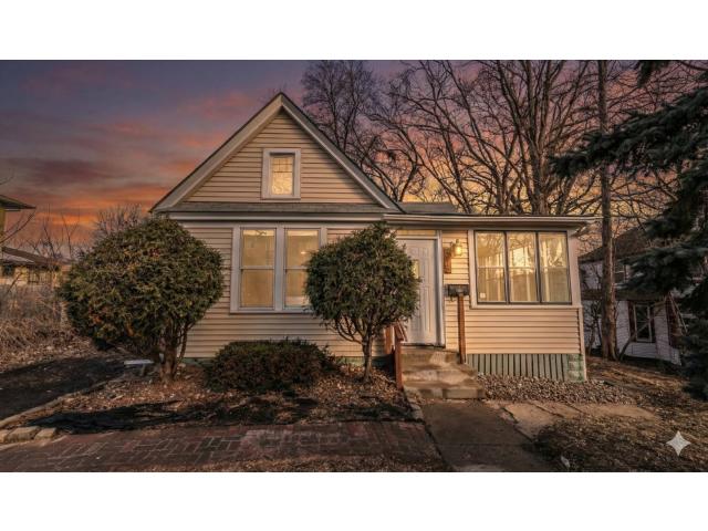 315 Annapolis Street W Saint Paul MN 55118 - MLS# 7002057