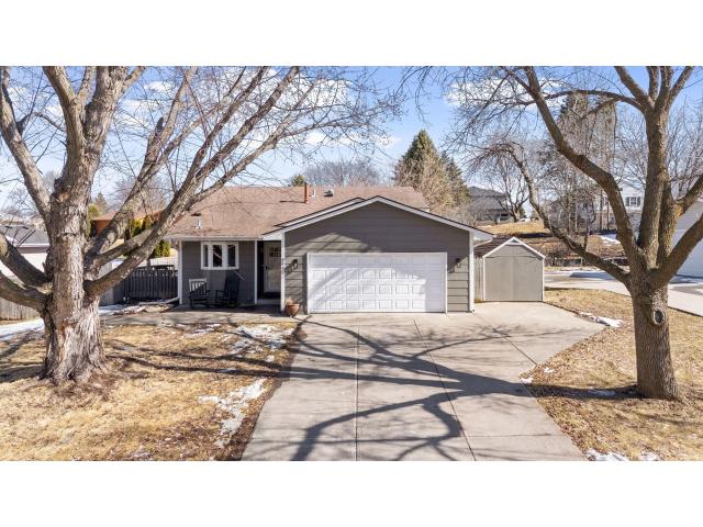 8940 Yucca Lane N Maple Grove MN 55369 - MLS# 7002085