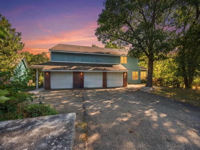 8031 Tierneys Woods Curve Bloomington MN 55438 - MLS# 7005035