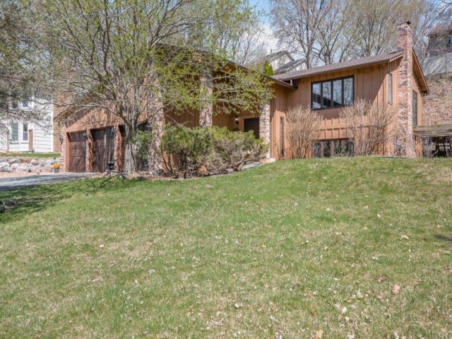 6485 Grandview Drive Eden Prairie MN 55346 - MLS# 7005627