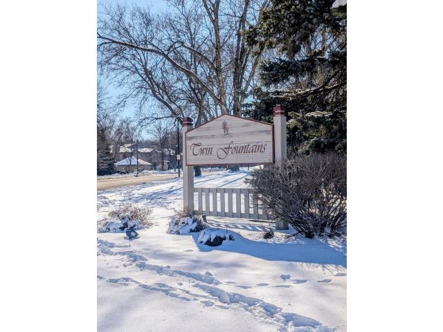 300 Shelard Parkway Unit 106 Minneapolis MN 55426 - MLS# 7005636