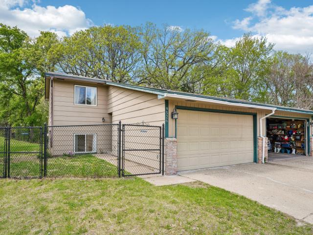 9526 Grey Widgeon Place Eden Prairie MN 55347 - MLS# 7009106