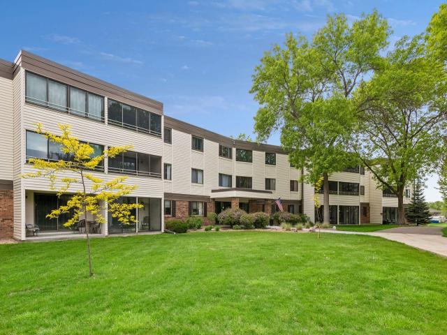 10600 43rd Avenue N Unit 201 Minneapolis MN 55442 - MLS# 7009200