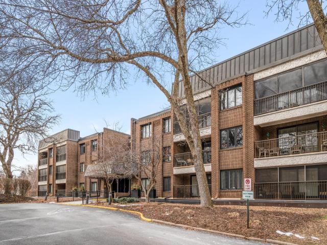 3412 Oak Ridge Road Unit 309 Hopkins MN 55305 - MLS# 7009865