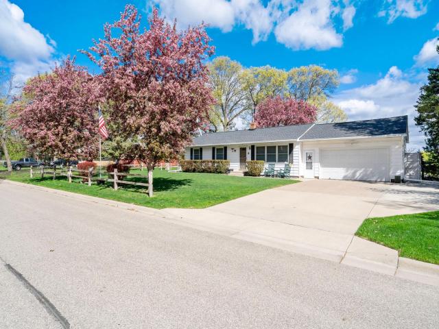 39 Labore Avenue Saint Paul MN 55117 - MLS# 7010314