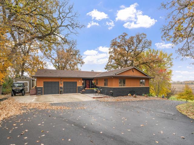 74500 240th Street Albert Lea MN 56007 - MLS# 7010518