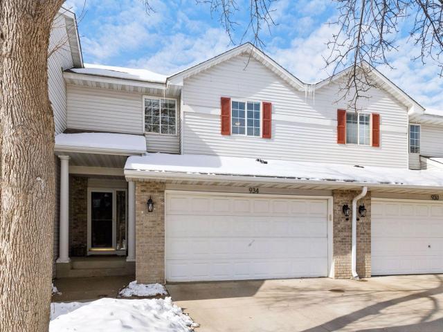 934 Kelly Court Chanhassen MN 55317 - MLS# 7010749
