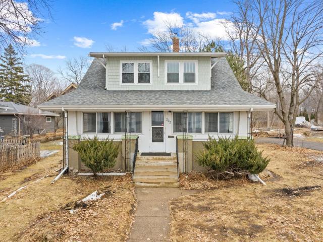 202 Lake Boulevard S Buffalo MN 55313 - MLS# 7010835