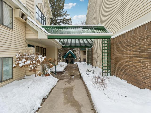 7631 Edinborough Way Unit 5216 Edina MN 55435 - MLS# 7011250