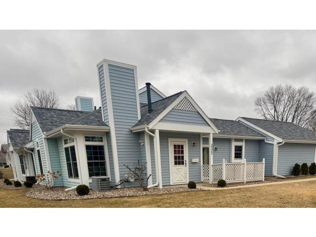 2325 Valleyhigh Drive NW Rochester MN 55901 - MLS# 7011565