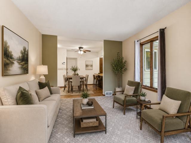 2291 Rockwood Avenue Saint Paul MN 55116 - MLS# 7011852