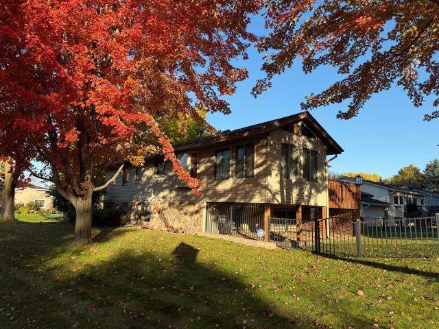 7102 Annapolis Lane N Maple Grove MN 55311 - MLS# 7014012