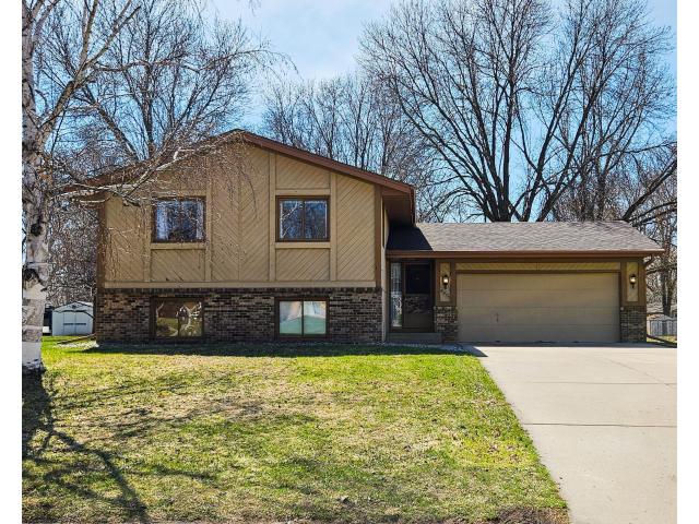 6677 Countryside Drive Eden Prairie MN 55346 - MLS# 7015656