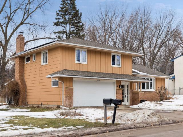 12 Imperial Drive W Saint Paul MN 55118 - MLS# 7015748