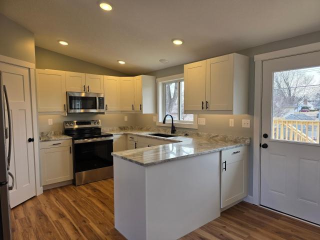 810 13th Street SE Rochester MN 55904 - MLS# 7017485