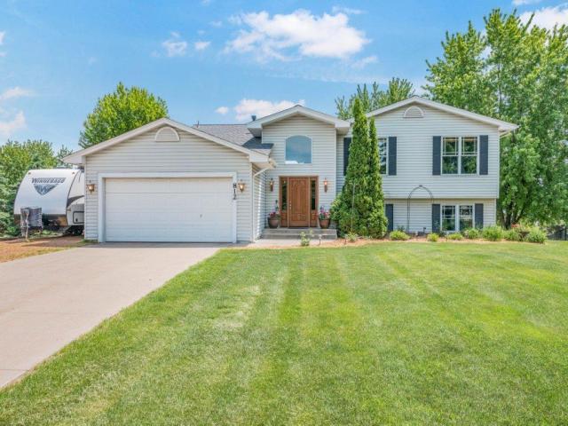 812 Larkspur Court Shakopee MN 55379 - MLS# 7017507