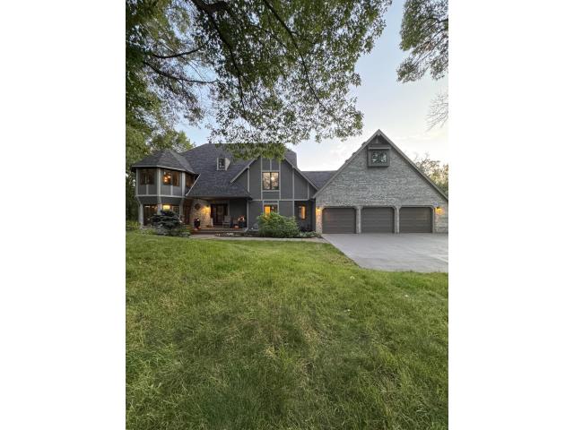 2801 Woods Trail N Burnsville MN 55306 - MLS# 7017703