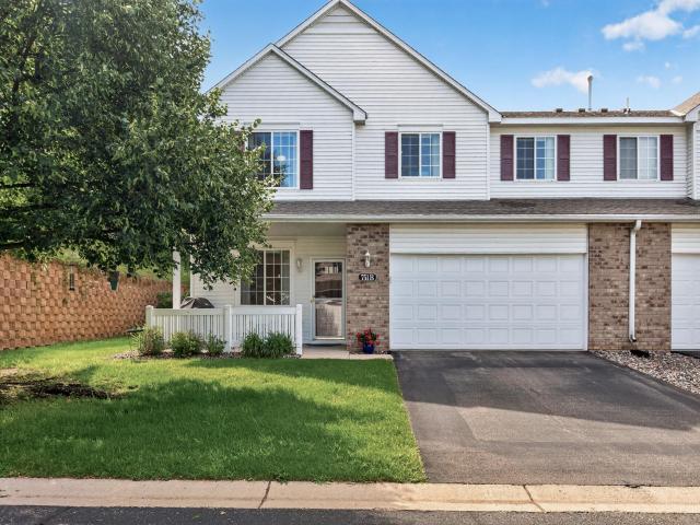 751 Maple Hills Drive Unit B Maplewood MN 55117 - MLS# 7018160