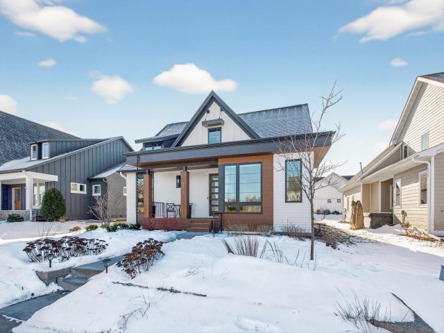 11425 Wildflower Drive N Lake Elmo MN 55042 - MLS# 7019583