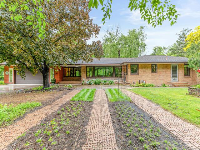 2217 Oakview Lane N Minneapolis MN 55441 - MLS# 7019769