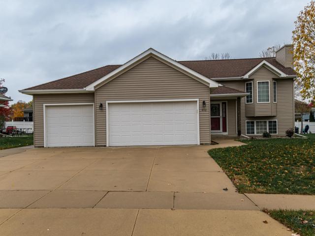 902 Berg Boulevard SE Stewartville MN 55976 - MLS# 7020084