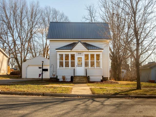 309 Center Avenue Spring Valley MN 55975 - MLS# 7020983